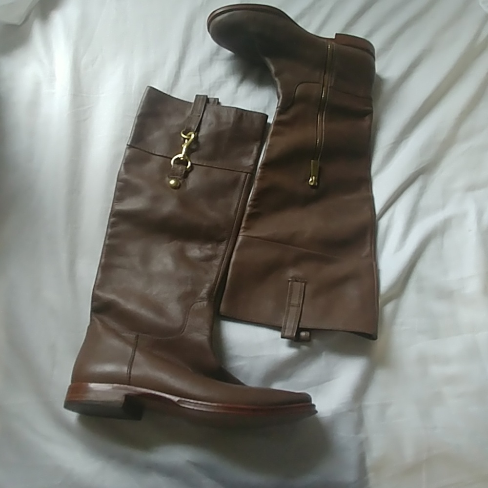 New without tags Coach boots